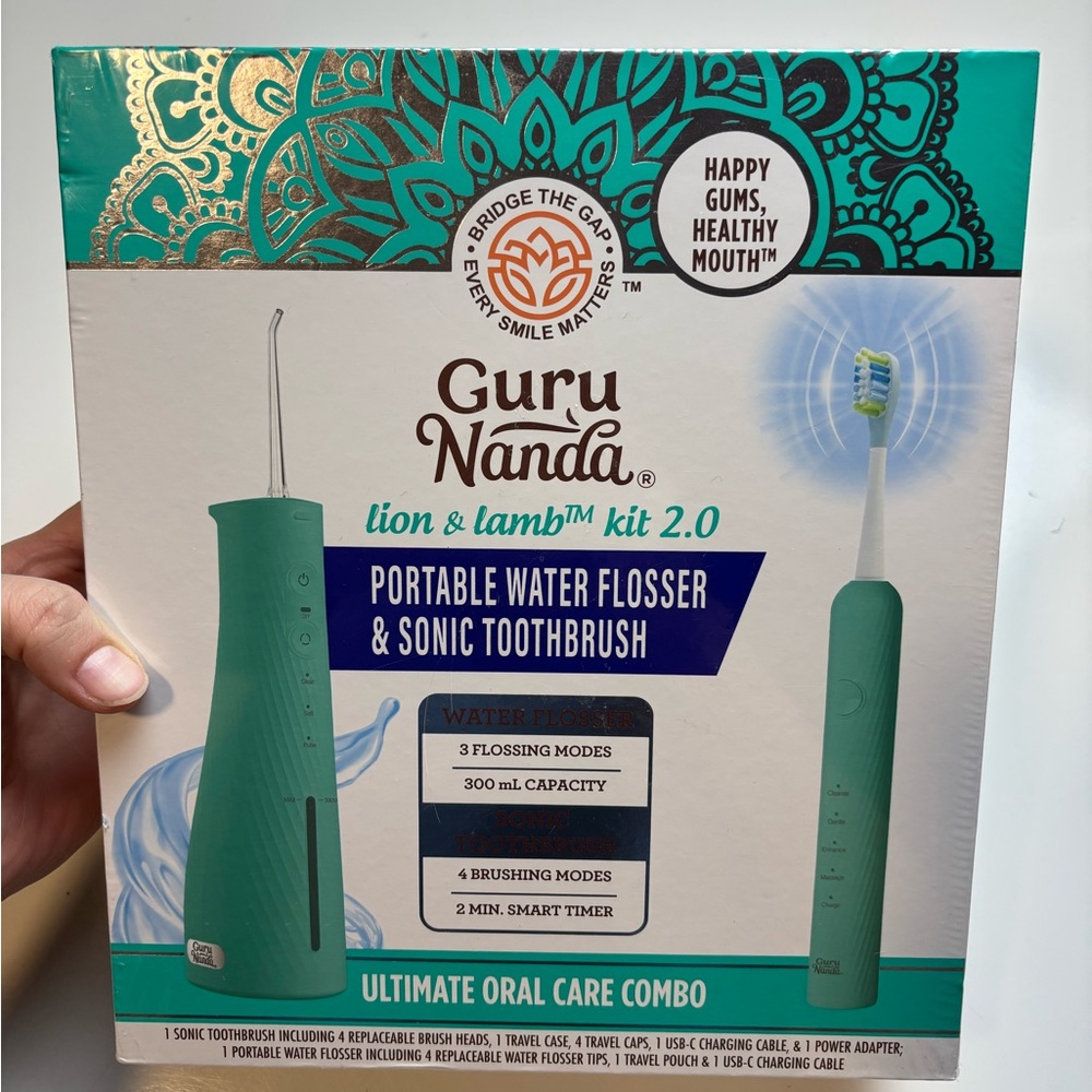 GuruNanda Lion & Lamb Kit 2.0, Electric Toothbrush with Water Flosser Combo‎